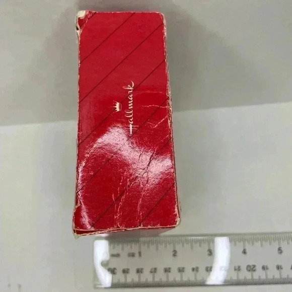 Hallmark Twenty Five Years Together Keepsake Ornament Dated 1985 - Picture 6 of 6